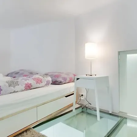 Apartment Modern Loft Studio At Center Prg