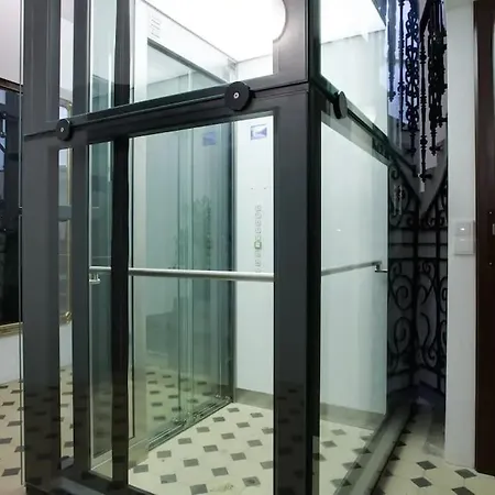Modern Loft Studio At Center Prg Appartement Praag